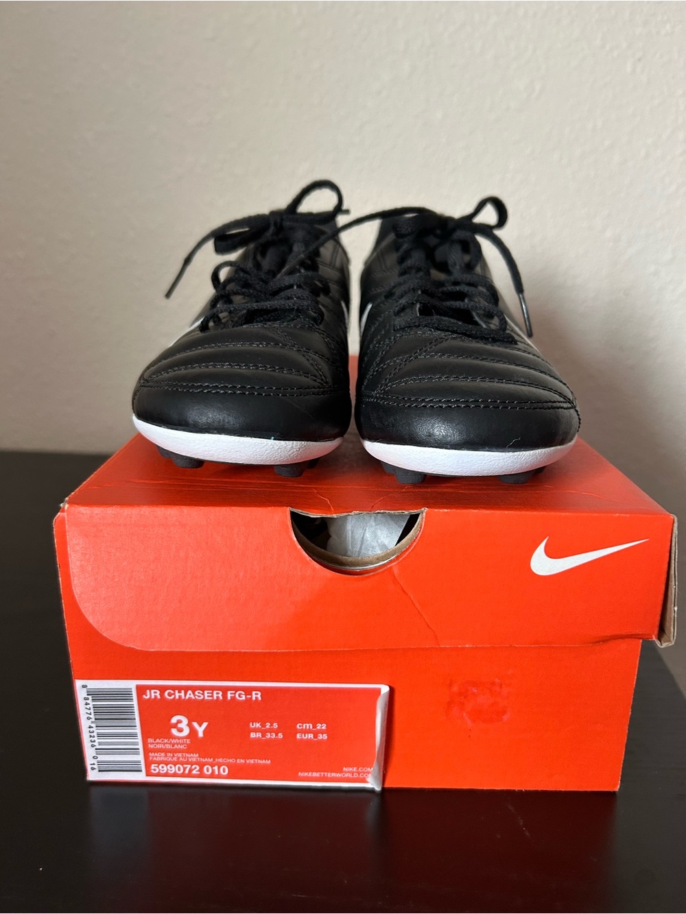 Nike Kids' JR Chaser FG-R Black Soccer Cleats size - 3Y